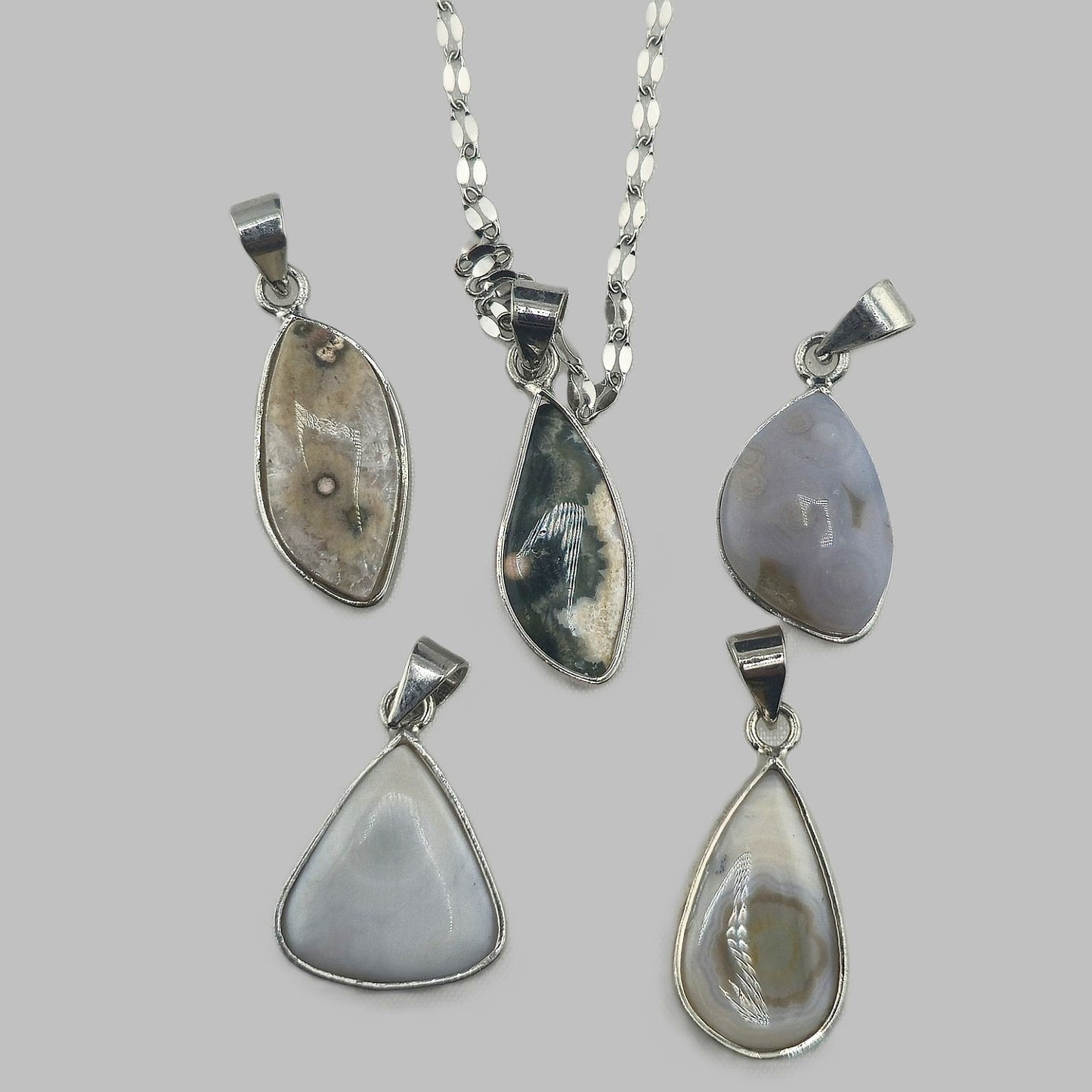 Glimmering PART 2 - Crystal NECKLACE & PENDANT (Silver / Yellow Metal) – Item AZ