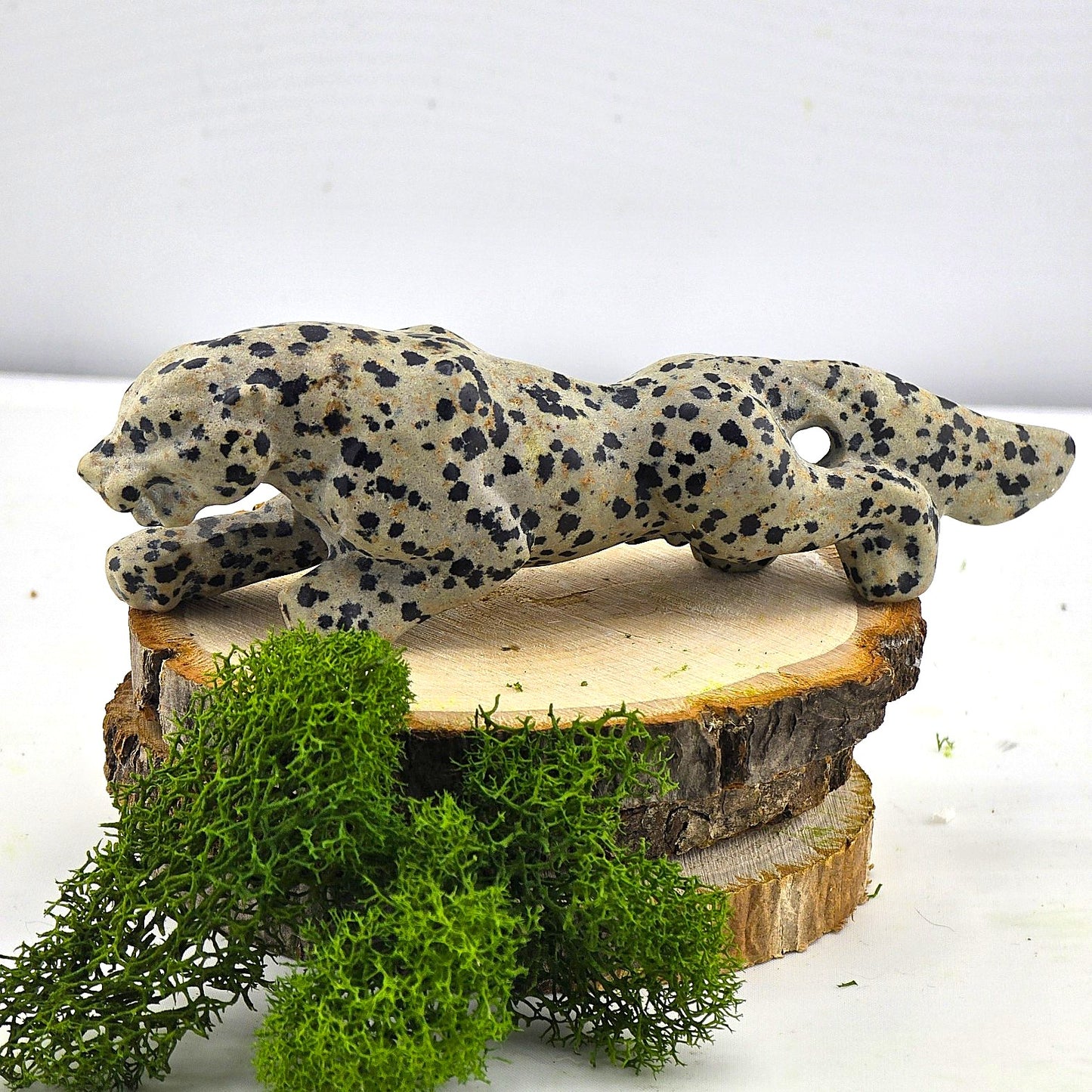 Alluring Crystal ANIMAL Carving- Item AG