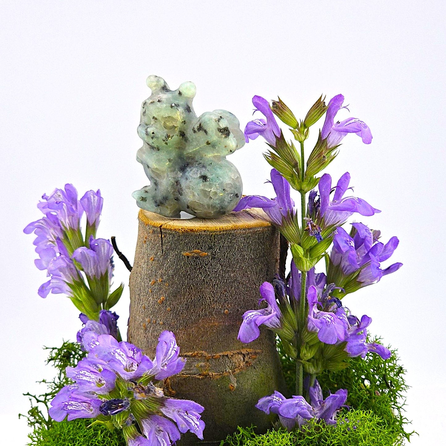 Alluring Crystal ANIMAL Carving- Item AG