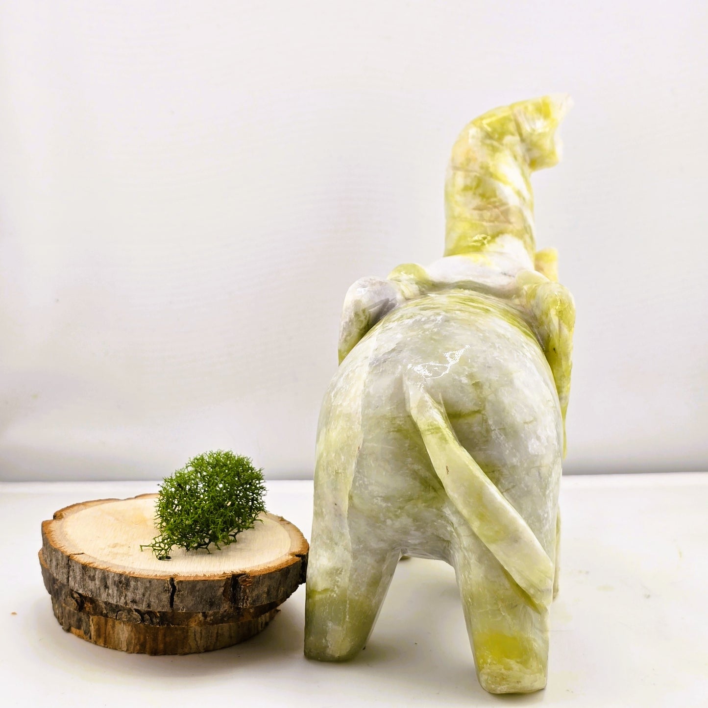 Alluring Crystal ANIMAL Carving- Item AG