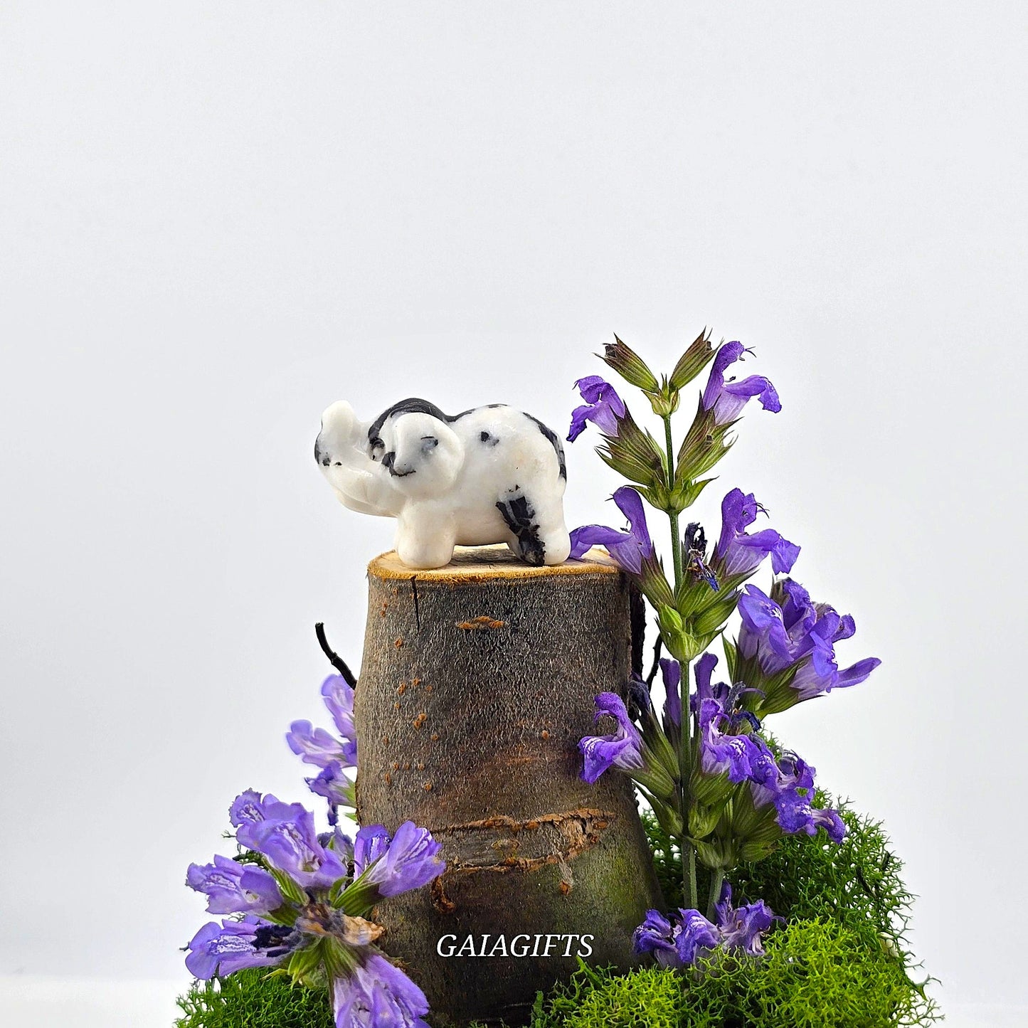 Alluring Crystal ANIMAL Carving- Item AG
