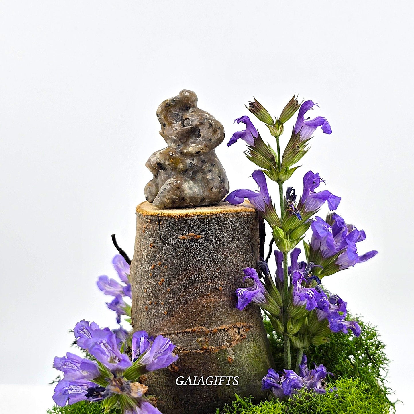 Alluring Crystal ANIMAL Carving- Item AG