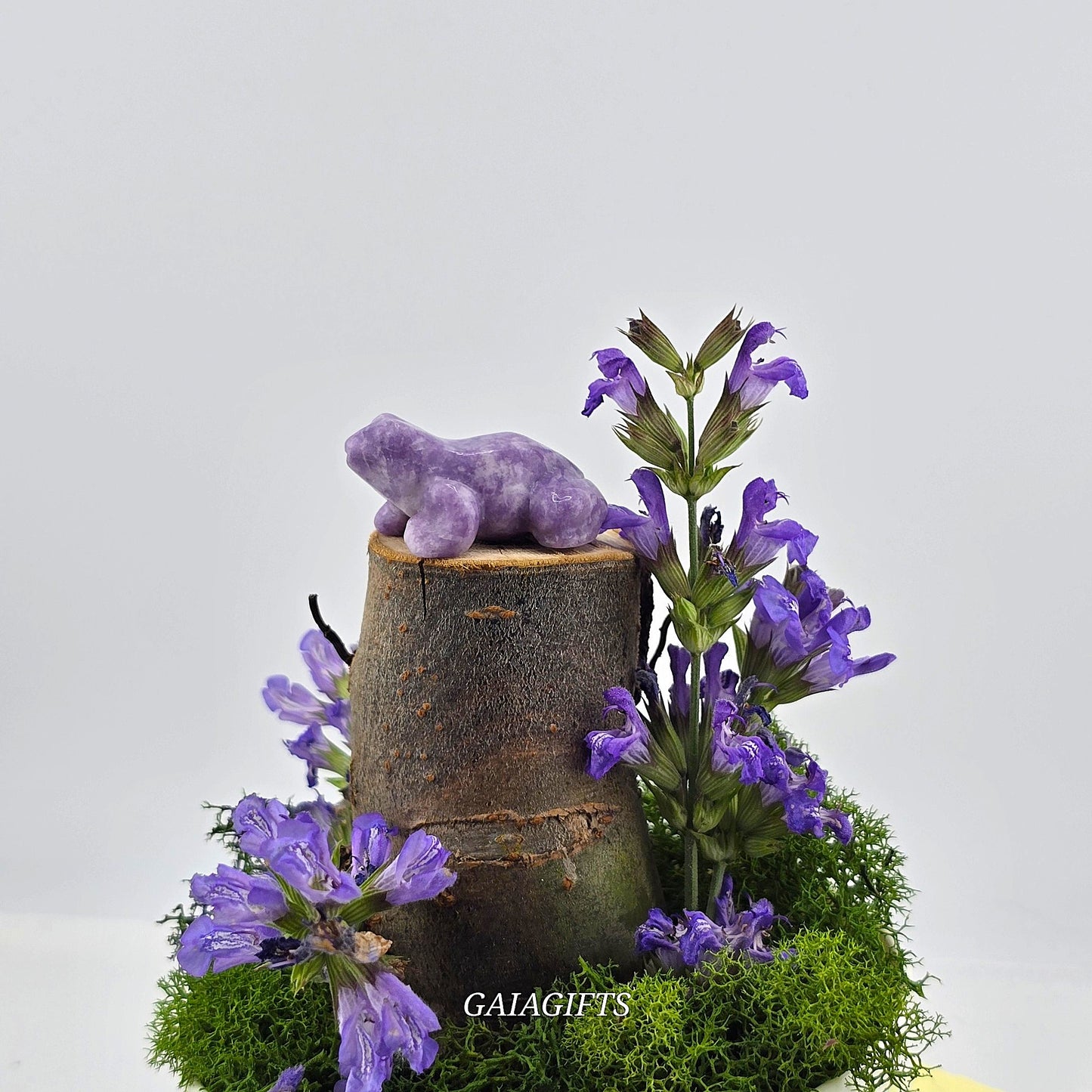 Alluring Crystal ANIMAL Carving- Item AG