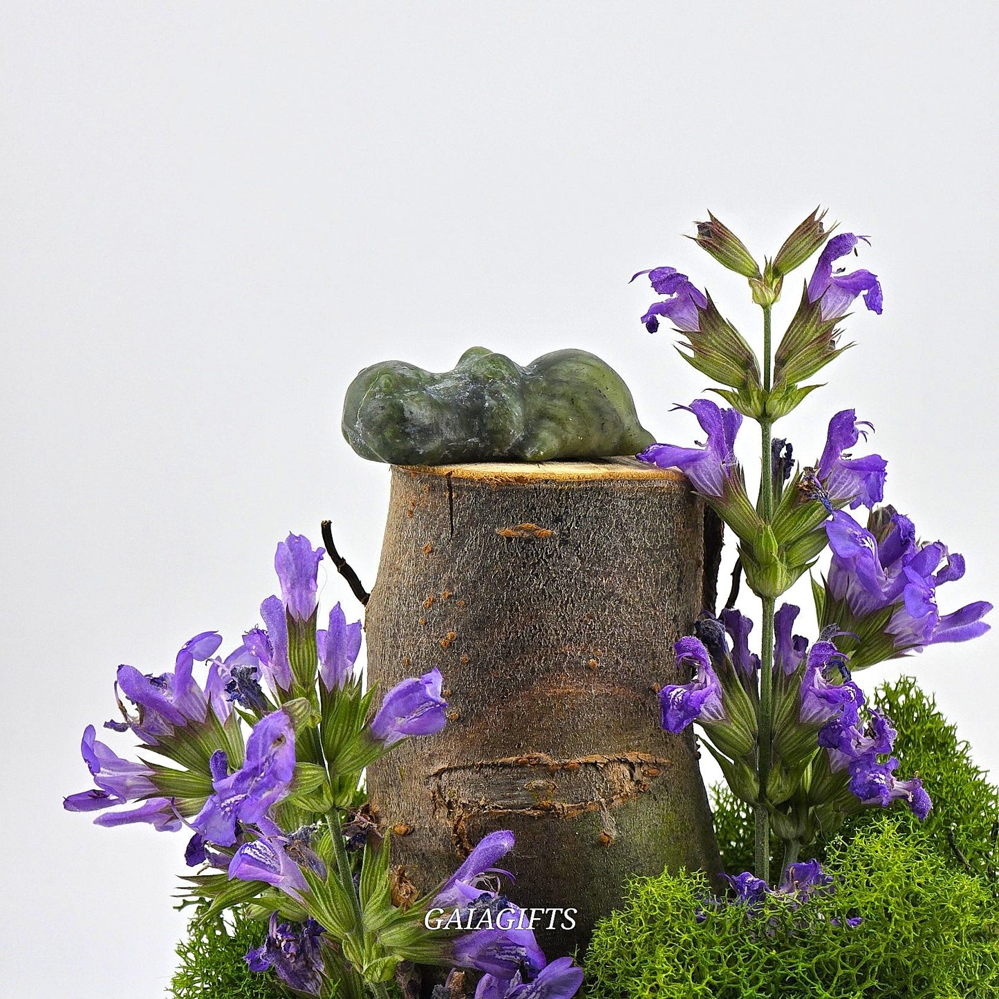 Alluring Crystal ANIMAL Carving- Item AG