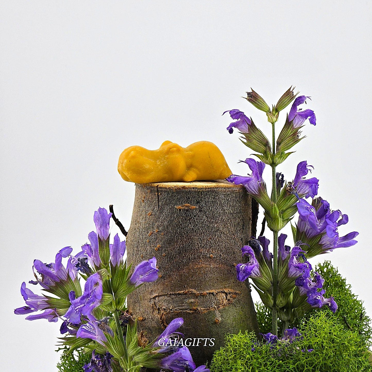 Alluring Crystal ANIMAL Carving- Item AG