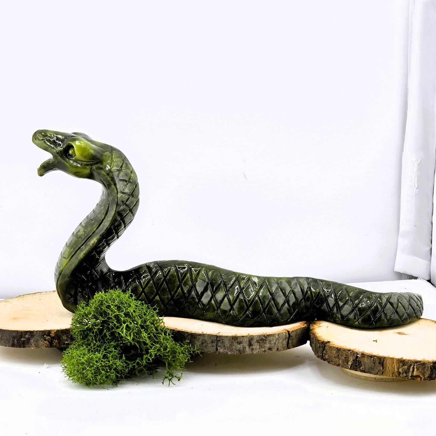Alluring Crystal ANIMAL Carving- Item AG