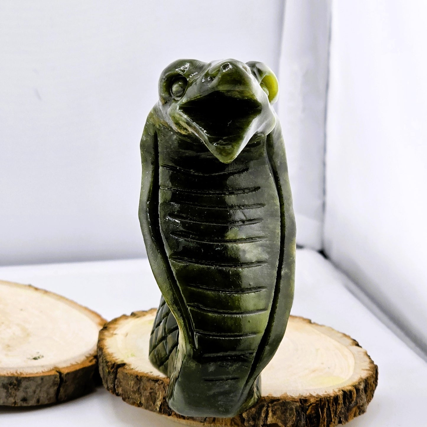 Alluring Crystal ANIMAL Carving- Item AG