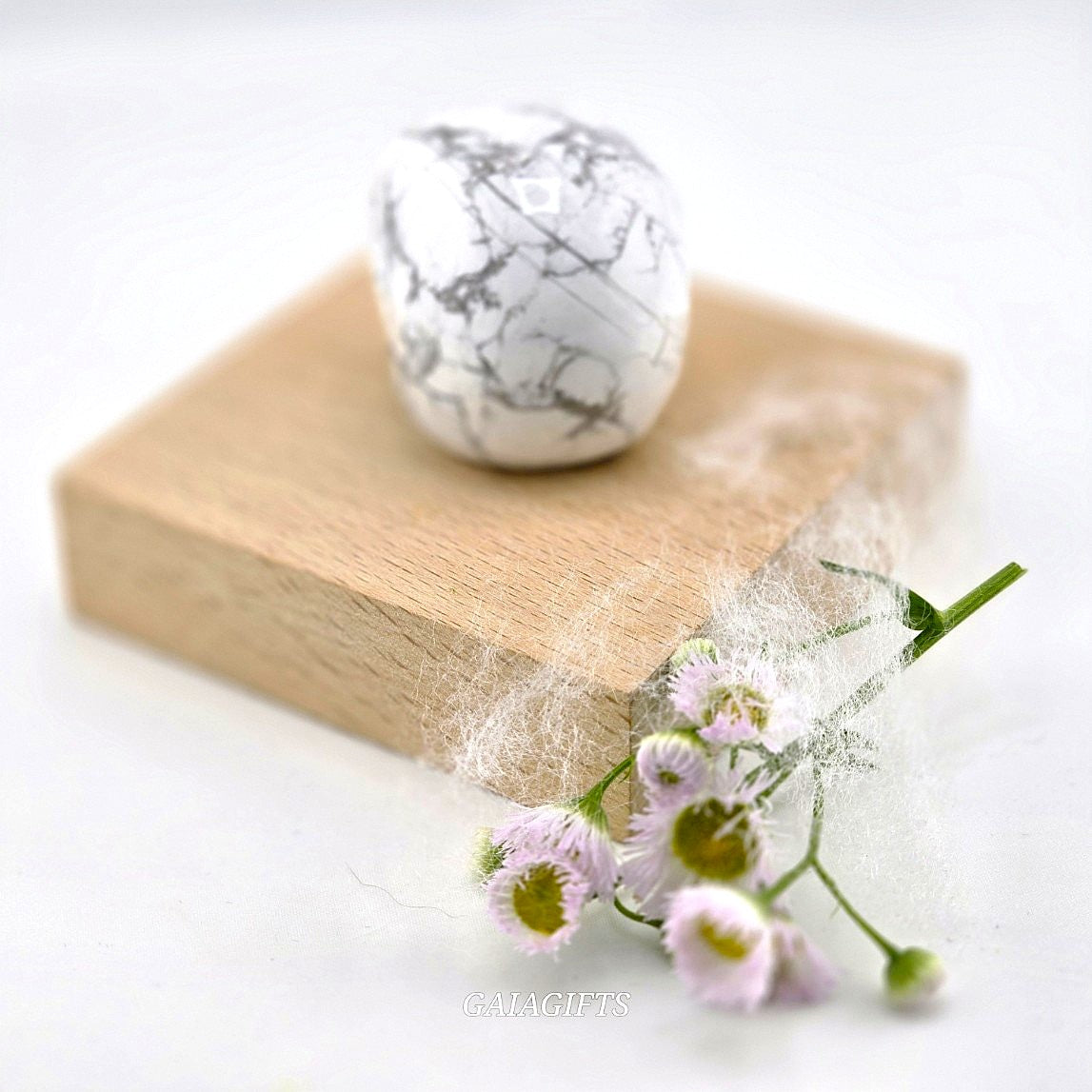 Astonishing Crystal & Fossil SKULLS Designs- Item AI