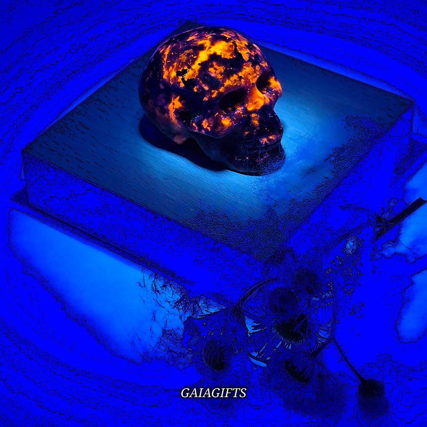 Astonishing Crystal & Fossil SKULLS Designs- Item AI