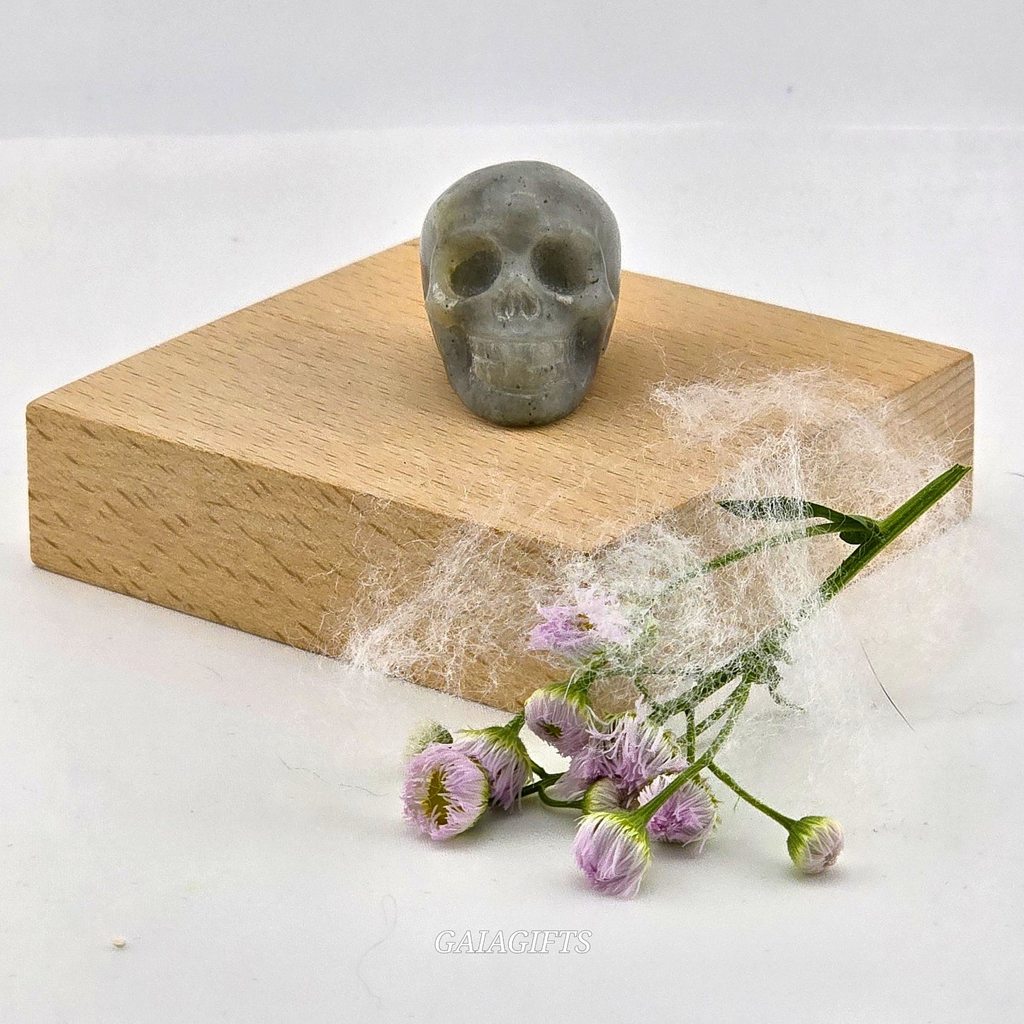 Astonishing Crystal & Fossil SKULLS Designs- Item AI