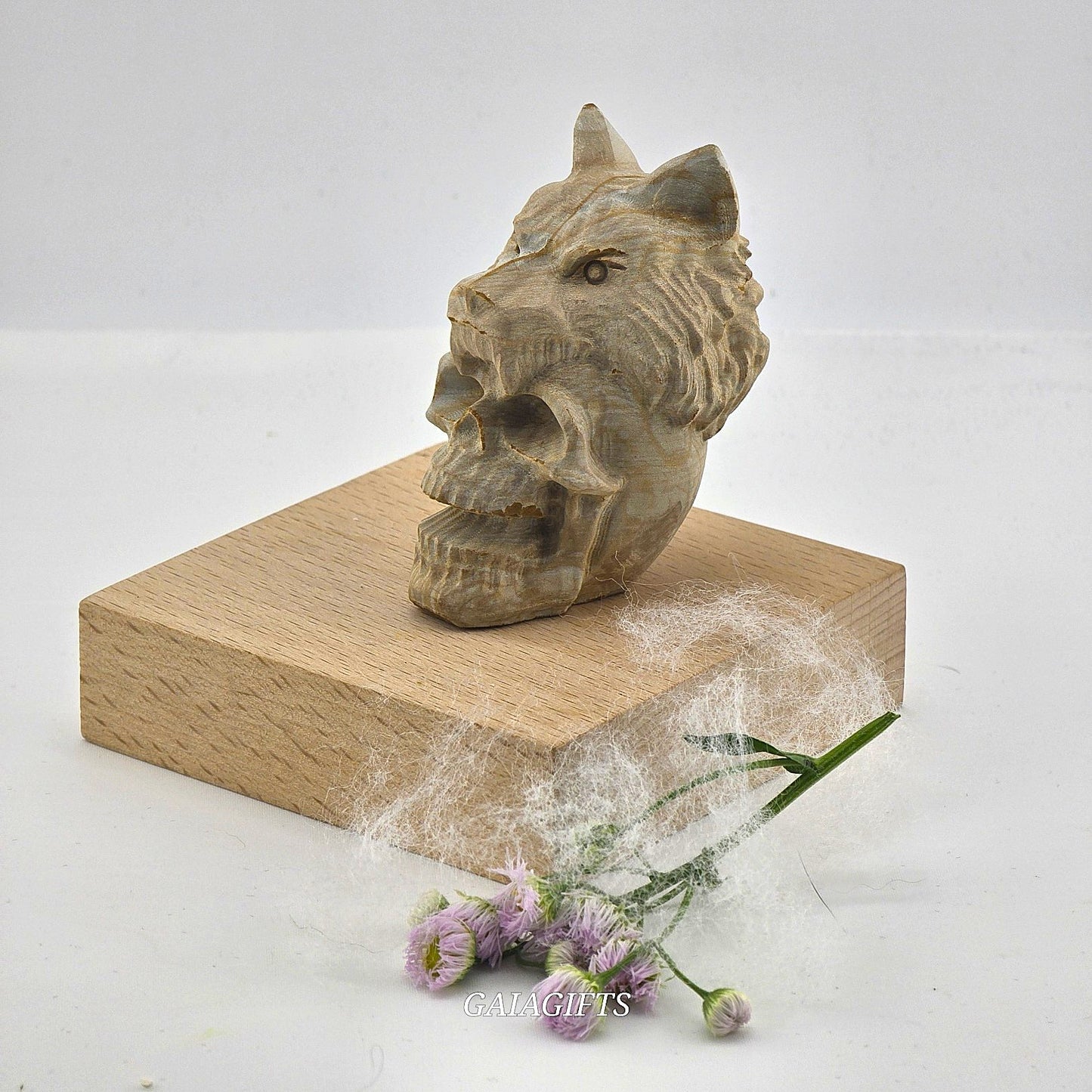 Astonishing Crystal & Fossil SKULLS Designs- Item AI