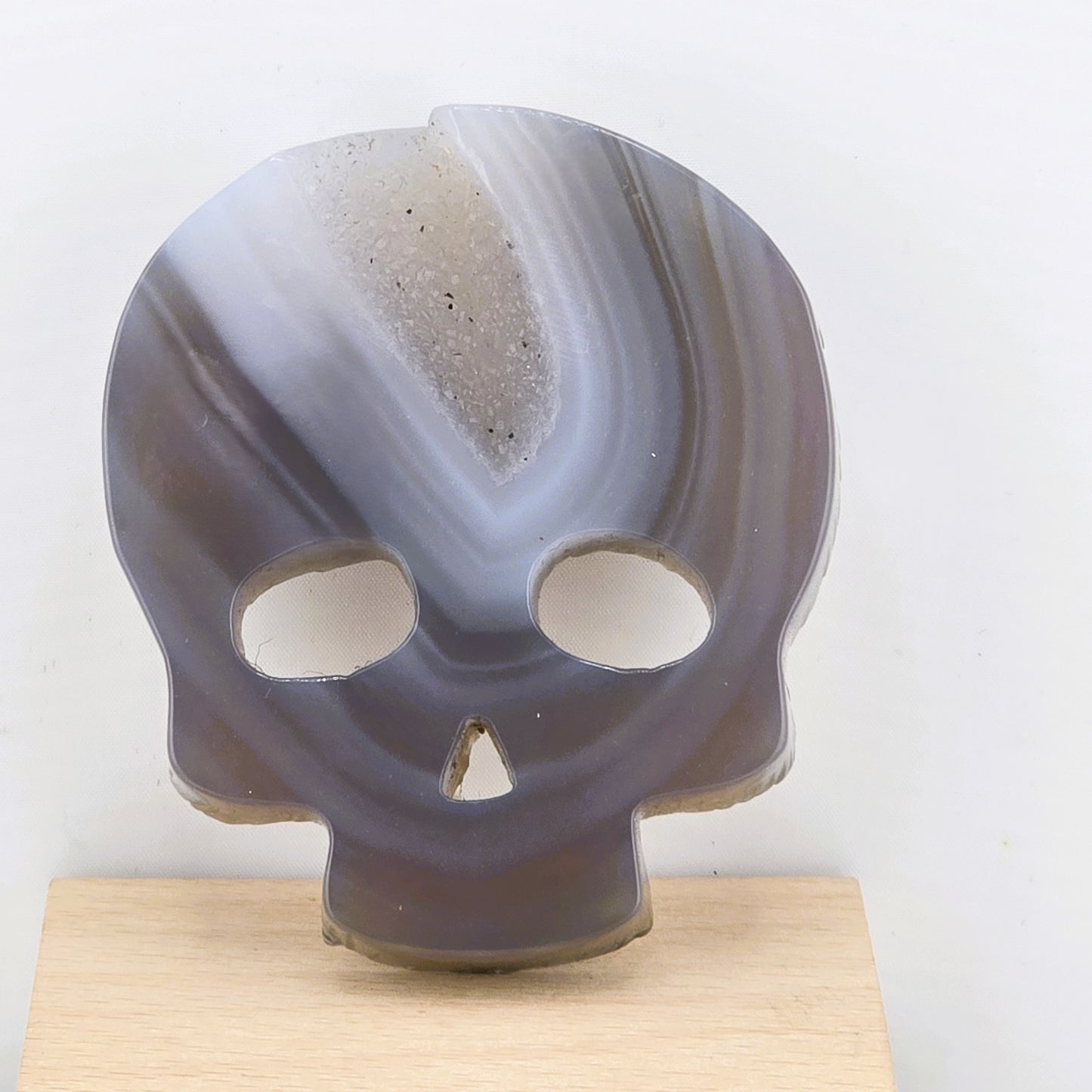 Astonishing Crystal & Fossil SKULLS Designs- Item AI