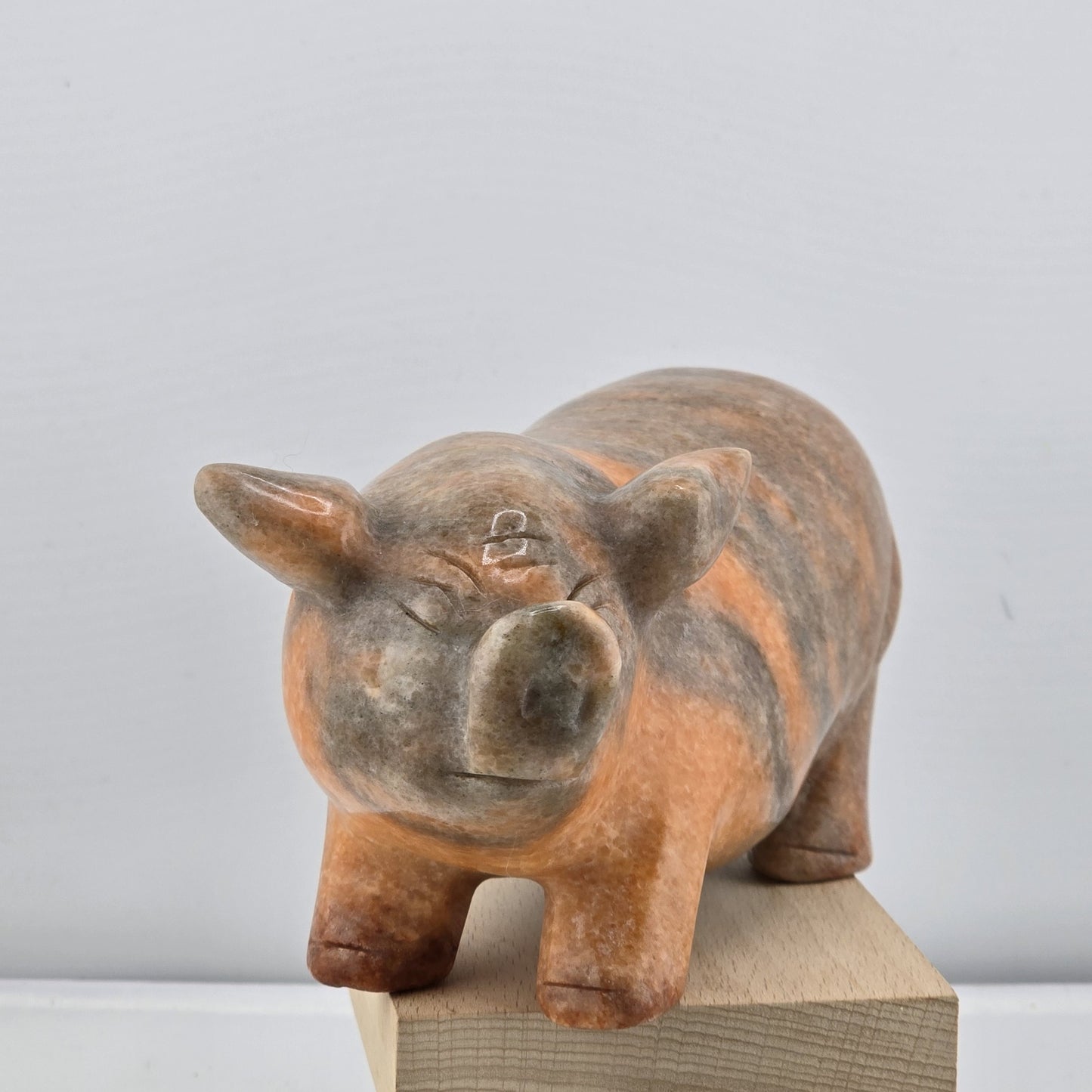 Alluring Crystal ANIMAL Carving- Item AG