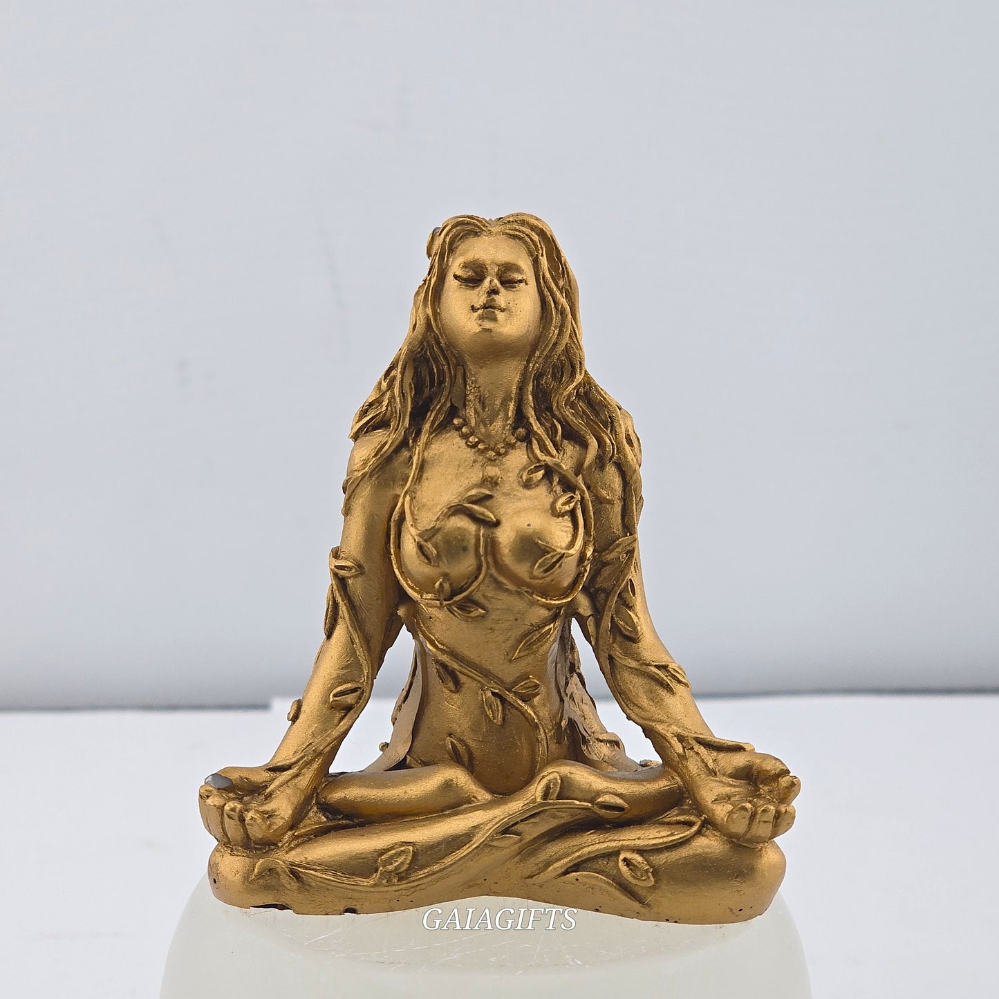 Aligned with Earth – Exclusive Crystal SCULPTURES & THINGS - Item AP