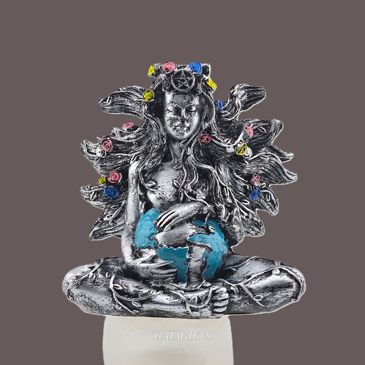 Aligned with Earth – Exclusive Crystal SCULPTURES & THINGS - Item AP