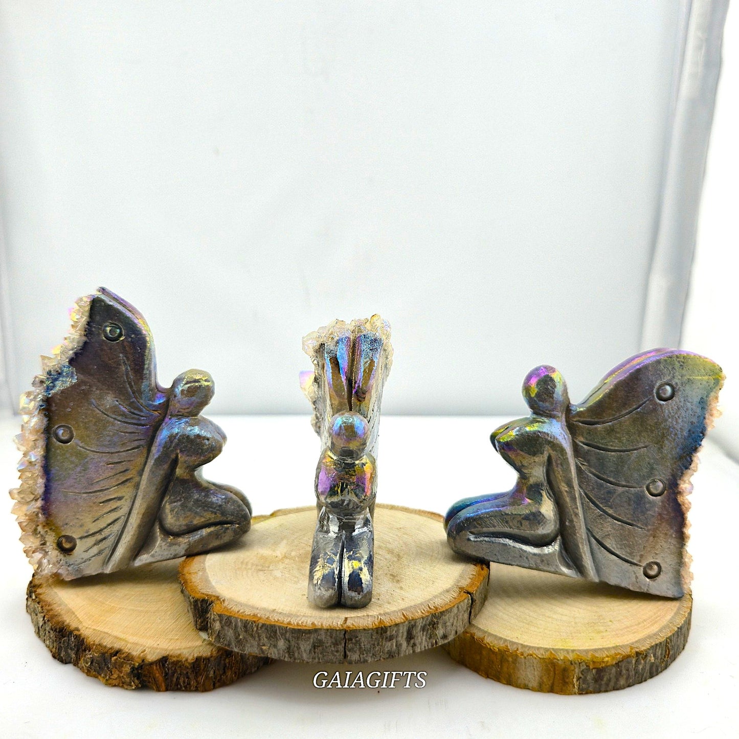 Aligned with Earth – Exclusive Crystal SCULPTURES & THINGS - Item AP
