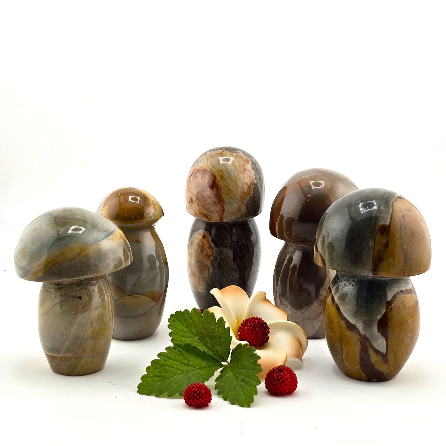 Aligned with Earth – Exclusive Crystal SCULPTURES & THINGS - Item AP