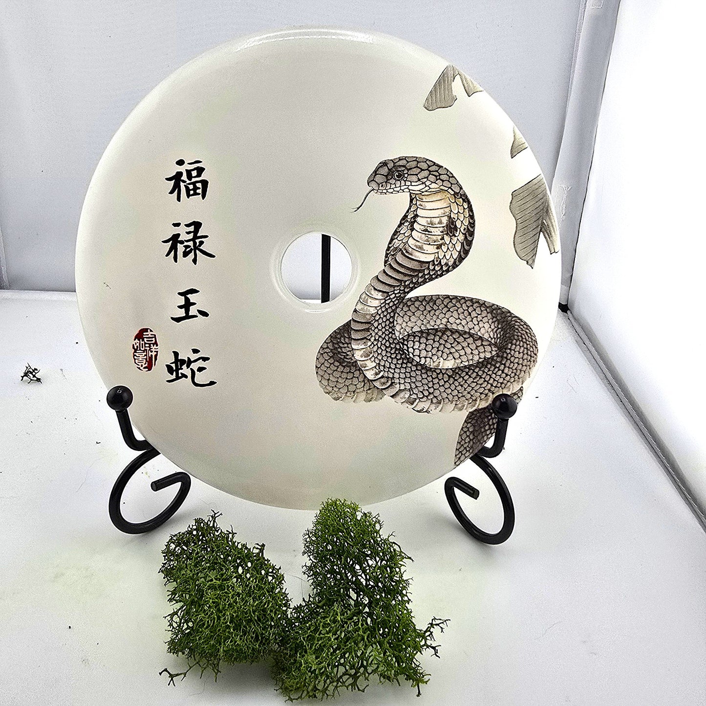 Aligned with Earth – Exclusive Crystal SCULPTURES & THINGS - Item AP