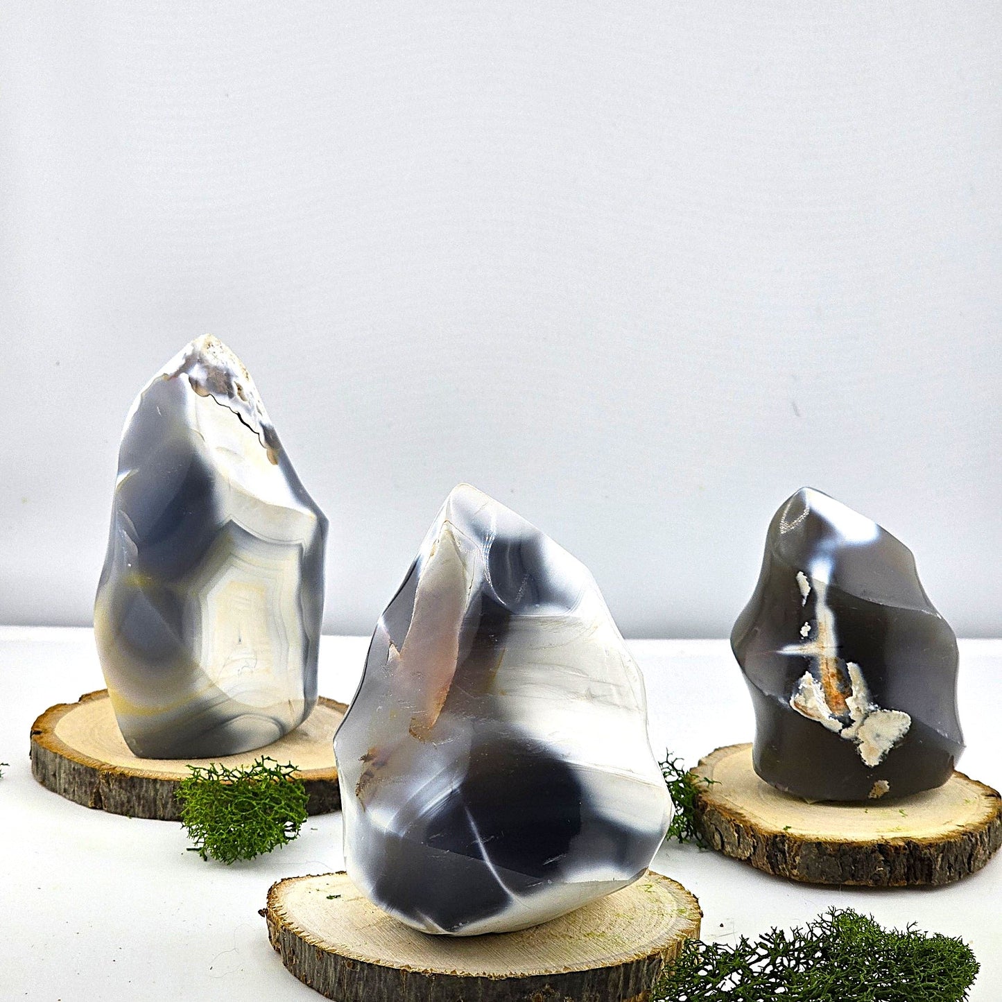 Aligned with Earth – Exclusive Crystal SCULPTURES & THINGS - Item AP
