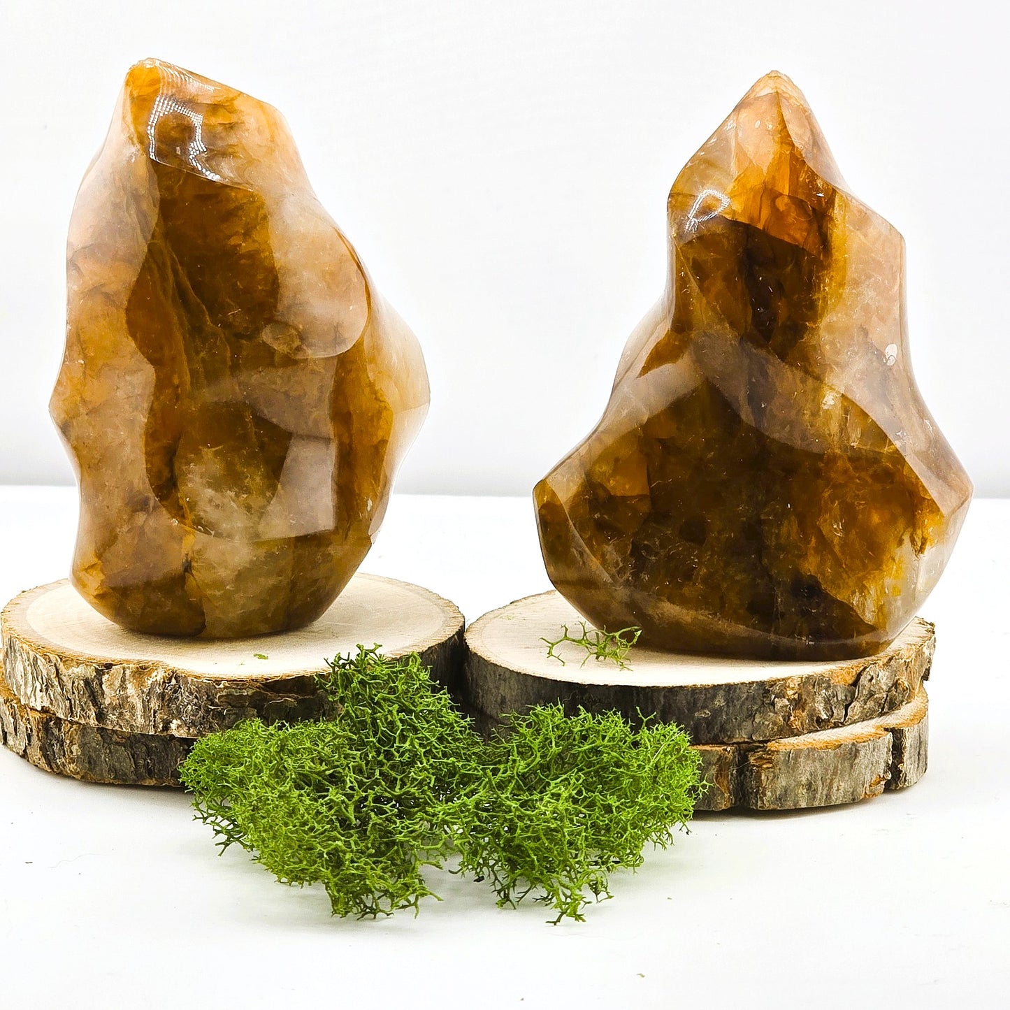 Aligned with Earth – Exclusive Crystal SCULPTURES & THINGS - Item AP