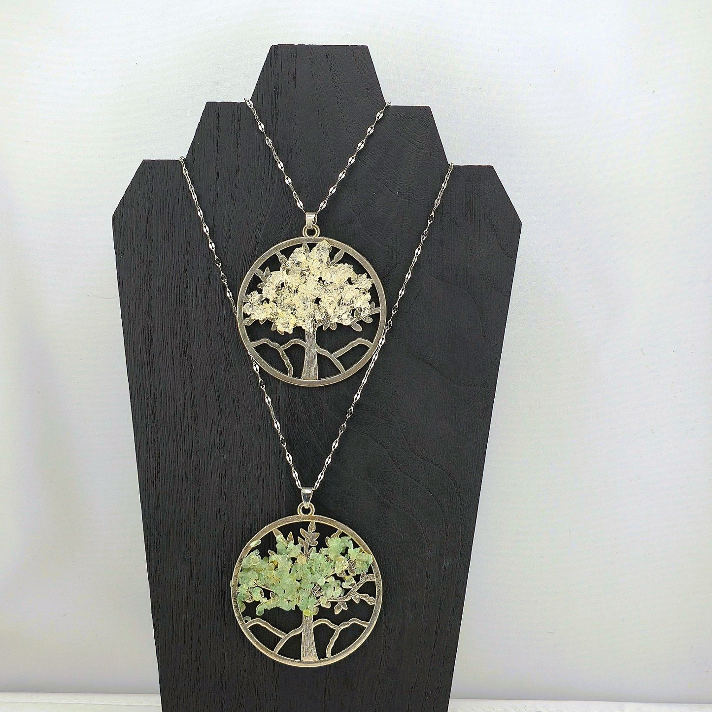 Glimmering PART 3 - Crystal NECKLACE & PENDANT (Silver / Yellow Metal) – Item AZ