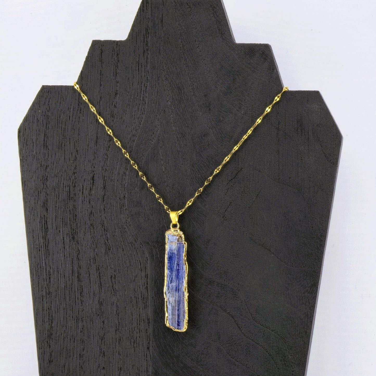 Glimmering PART 3 - Crystal NECKLACE & PENDANT (Silver / Yellow Metal) – Item AZ