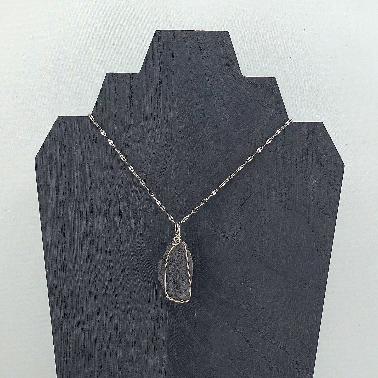 Glimmering PART 3 - Crystal NECKLACE & PENDANT (Silver / Yellow Metal) – Item AZ