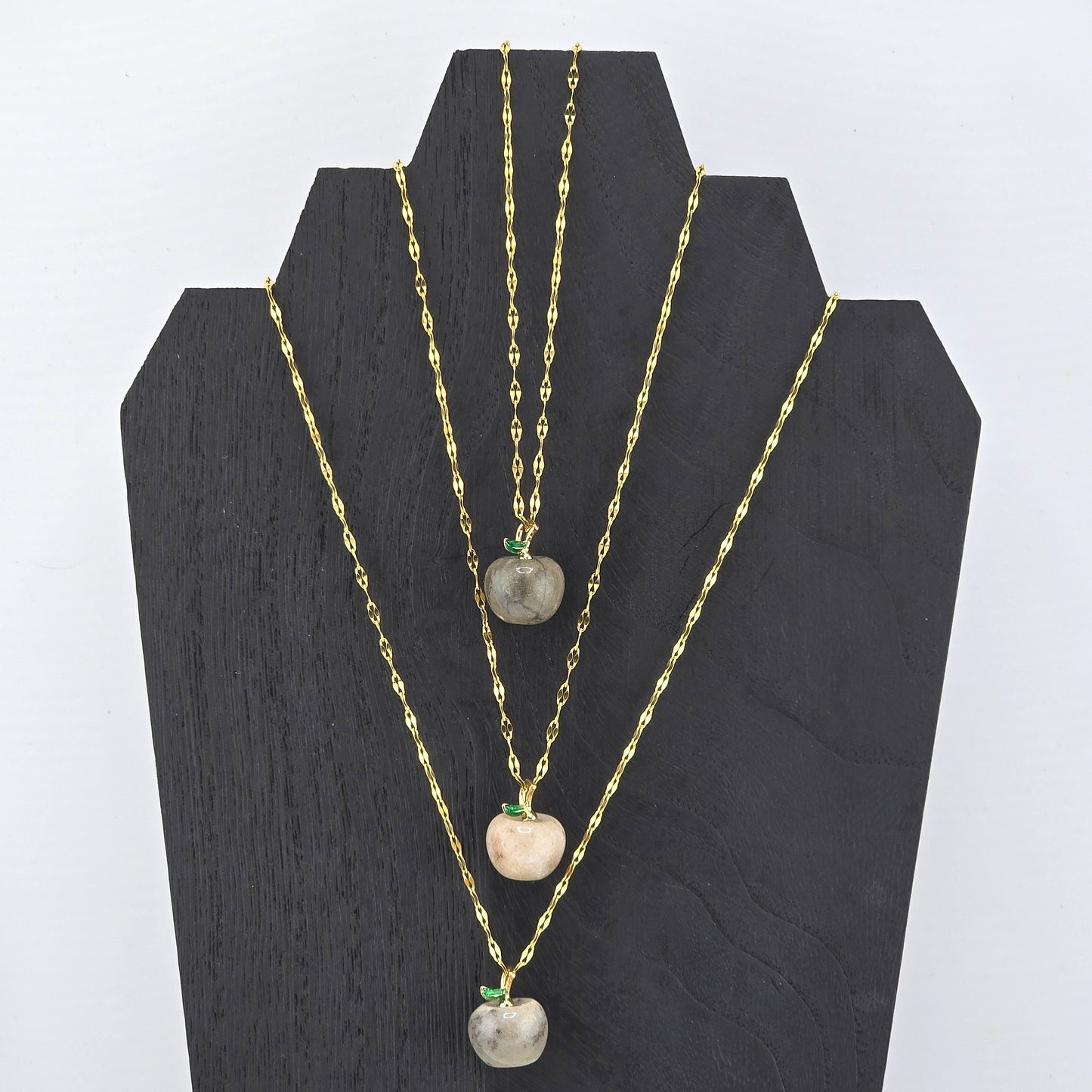 Glimmering PART 2 - Crystal NECKLACE & PENDANT (Silver / Yellow Metal) – Item AZ