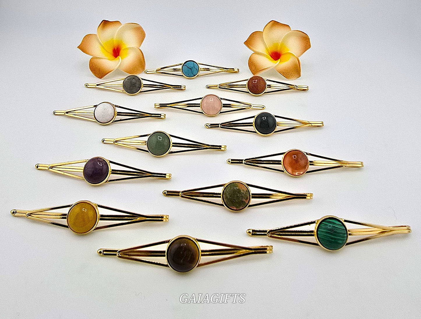 Hypnotic Crystal METAL SNAP CLIP with Design of Crystal Stone In Middle | Design in CENTER  - Item M