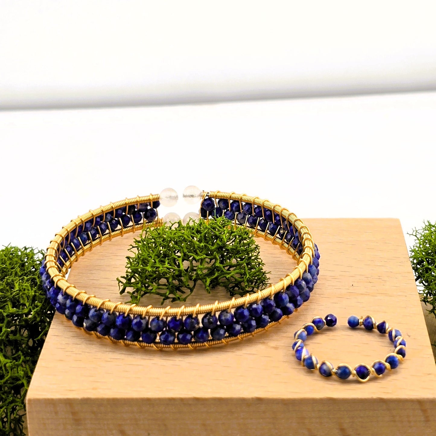 Captivating Metal Yellow & Silver Tone – BRACLETES & RING SET with Crystal Stones – Item BP
