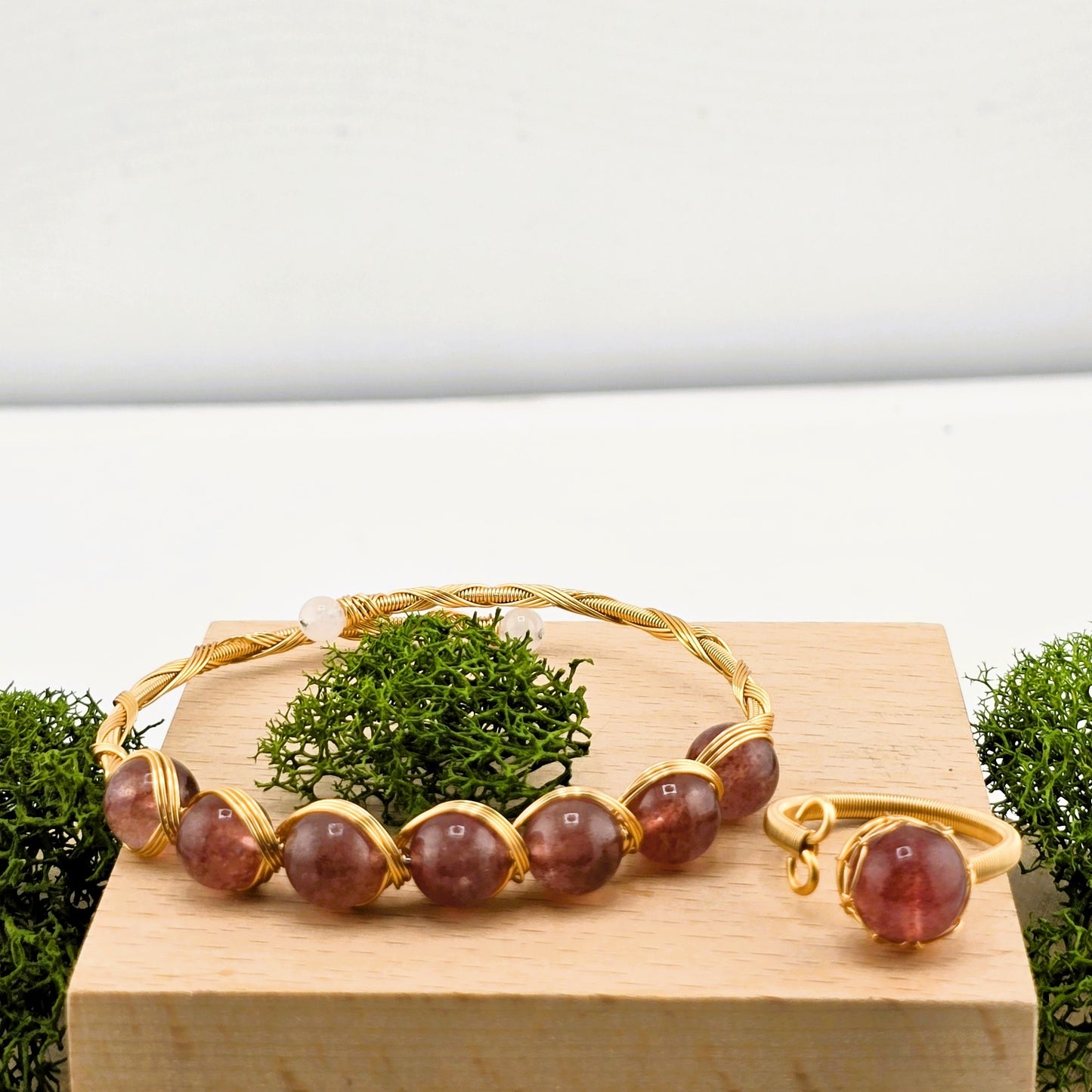 Captivating Metal Yellow & Silver Tone – BRACLETES & RING SET with Crystal Stones – Item BP