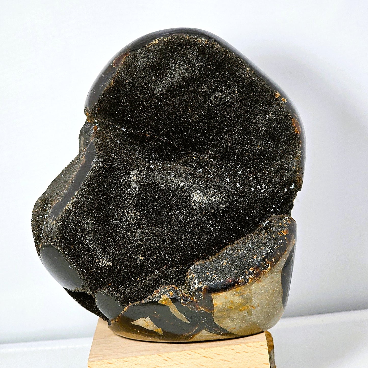 Aligned with Earth – Exclusive Crystal SCULPTURES & THINGS - Item AP