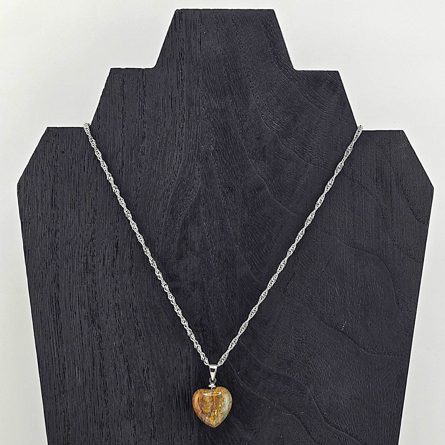 Glimmering PART 1 - Crystal NECKLACE & PENDANT (Silver / Yellow Metal) – Item AZ