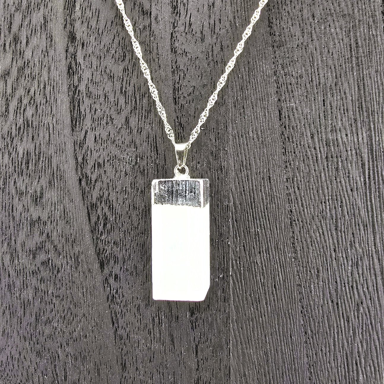 Glimmering PART 3 - Crystal NECKLACE & PENDANT (Silver / Yellow Metal) – Item AZ