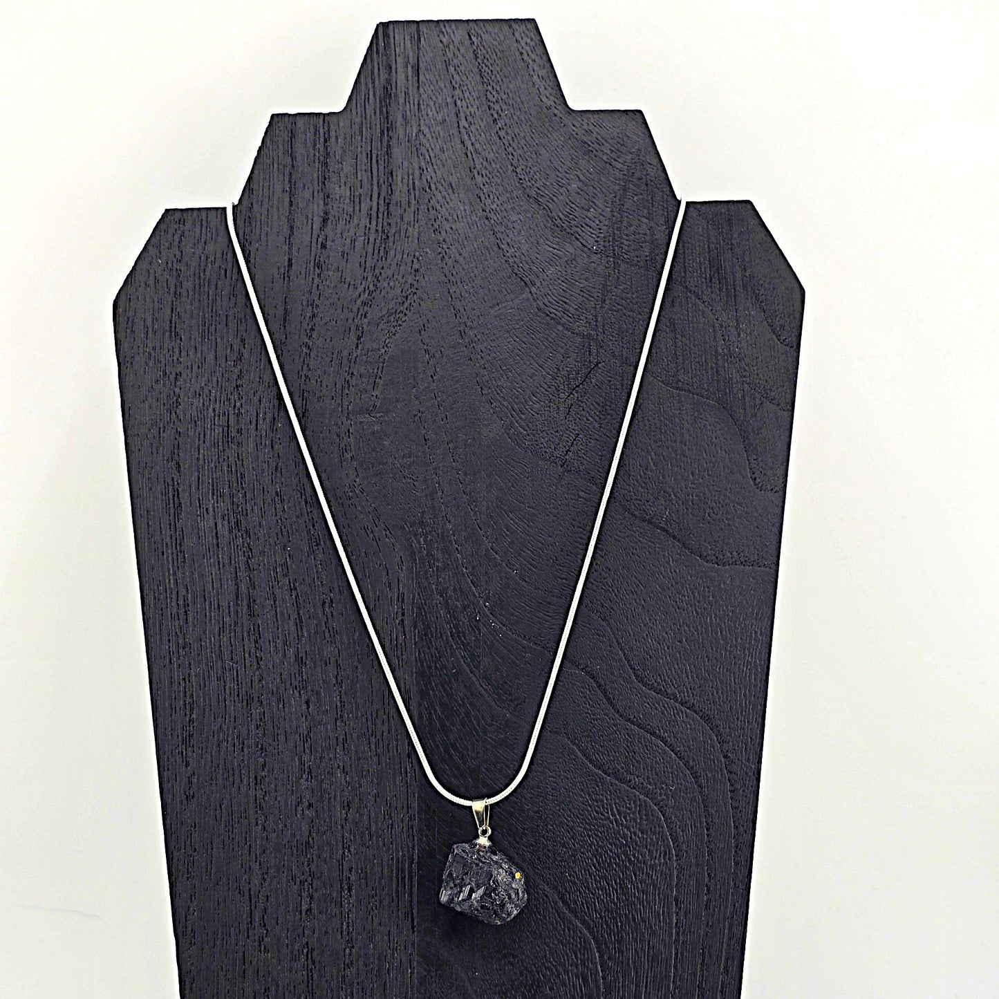 Glimmering PART 1 - Crystal NECKLACE & PENDANT (Silver / Yellow Metal) – Item AZ