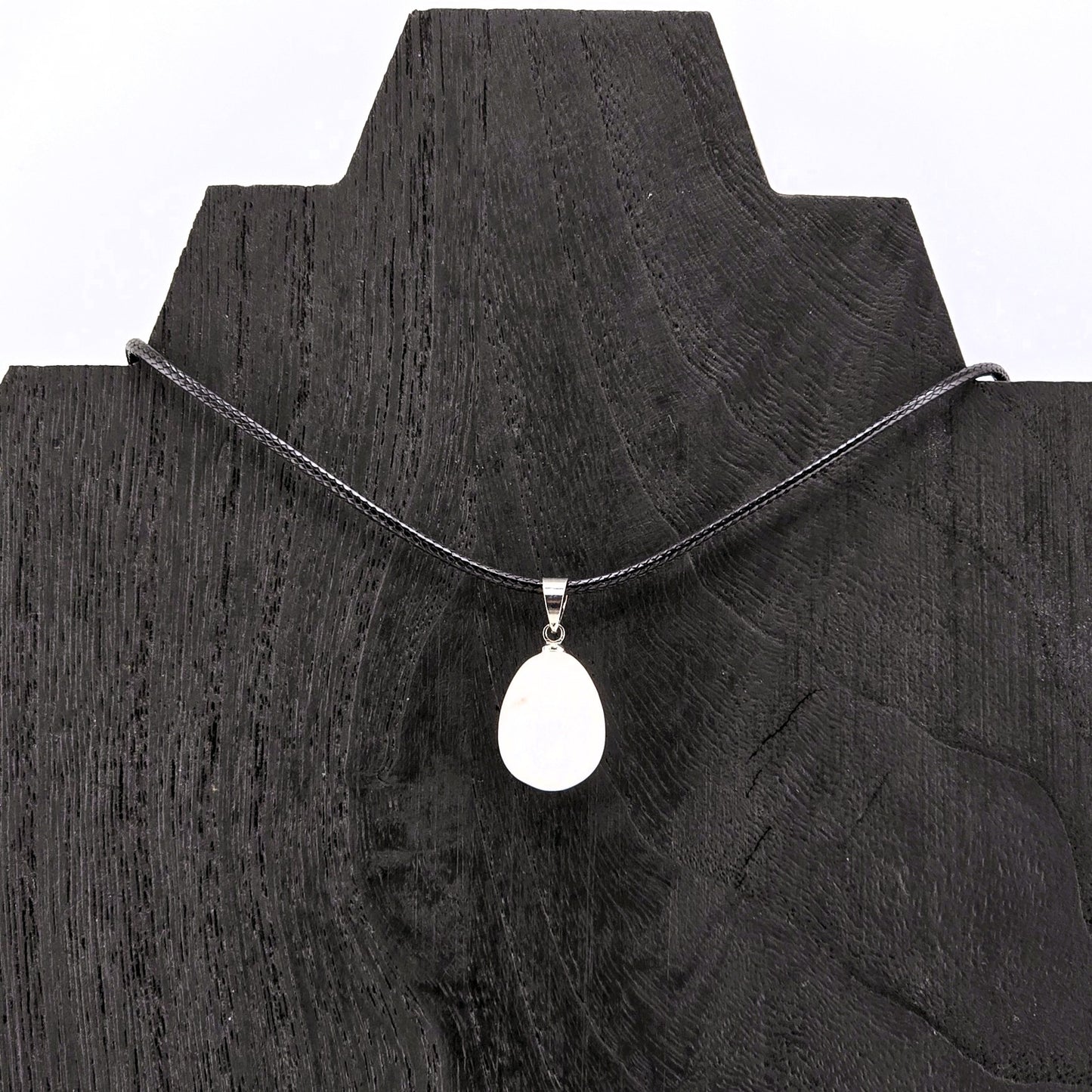 Glimmering PART 1 - Crystal NECKLACE & PENDANT (Silver / Yellow Metal) – Item AZ